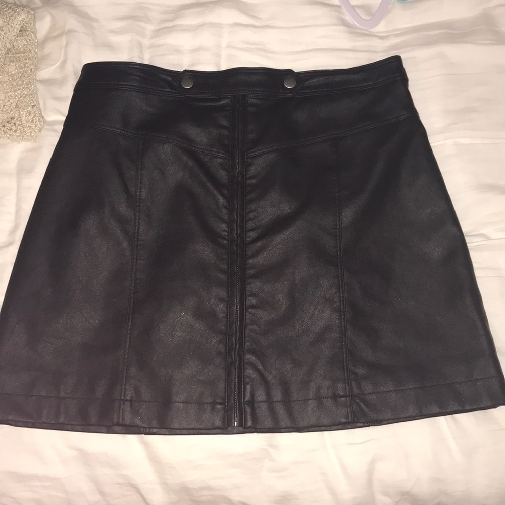 black leather skirt